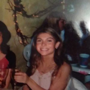 Meet your Posher, Mia